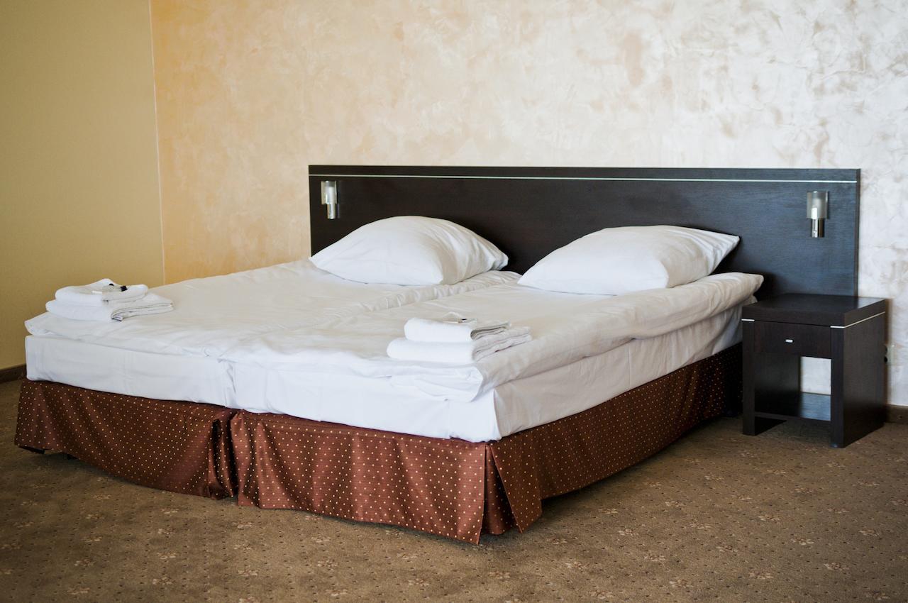 Hotel Olenka Szydlowiec Eksteriør bilde