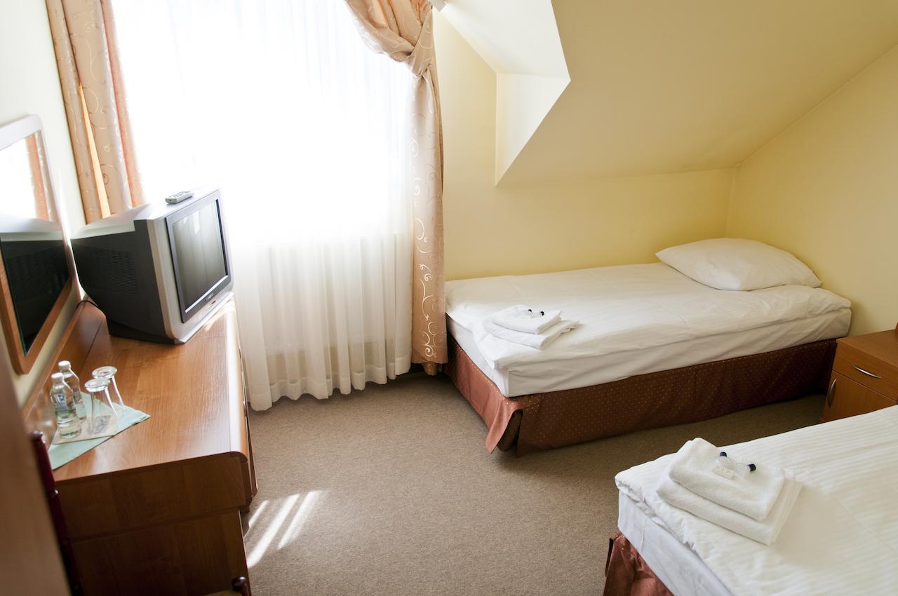 Hotel Olenka Szydlowiec Rom bilde