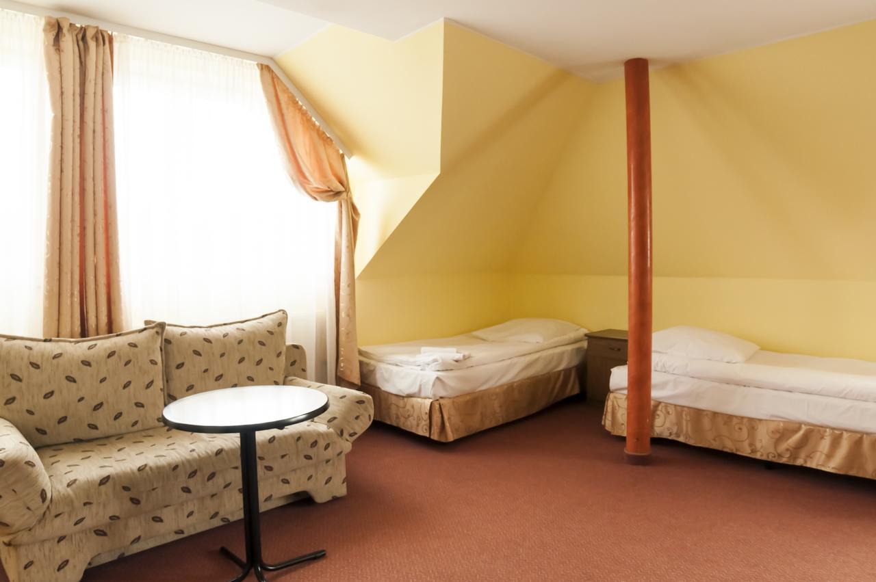 Hotel Olenka Szydlowiec Eksteriør bilde