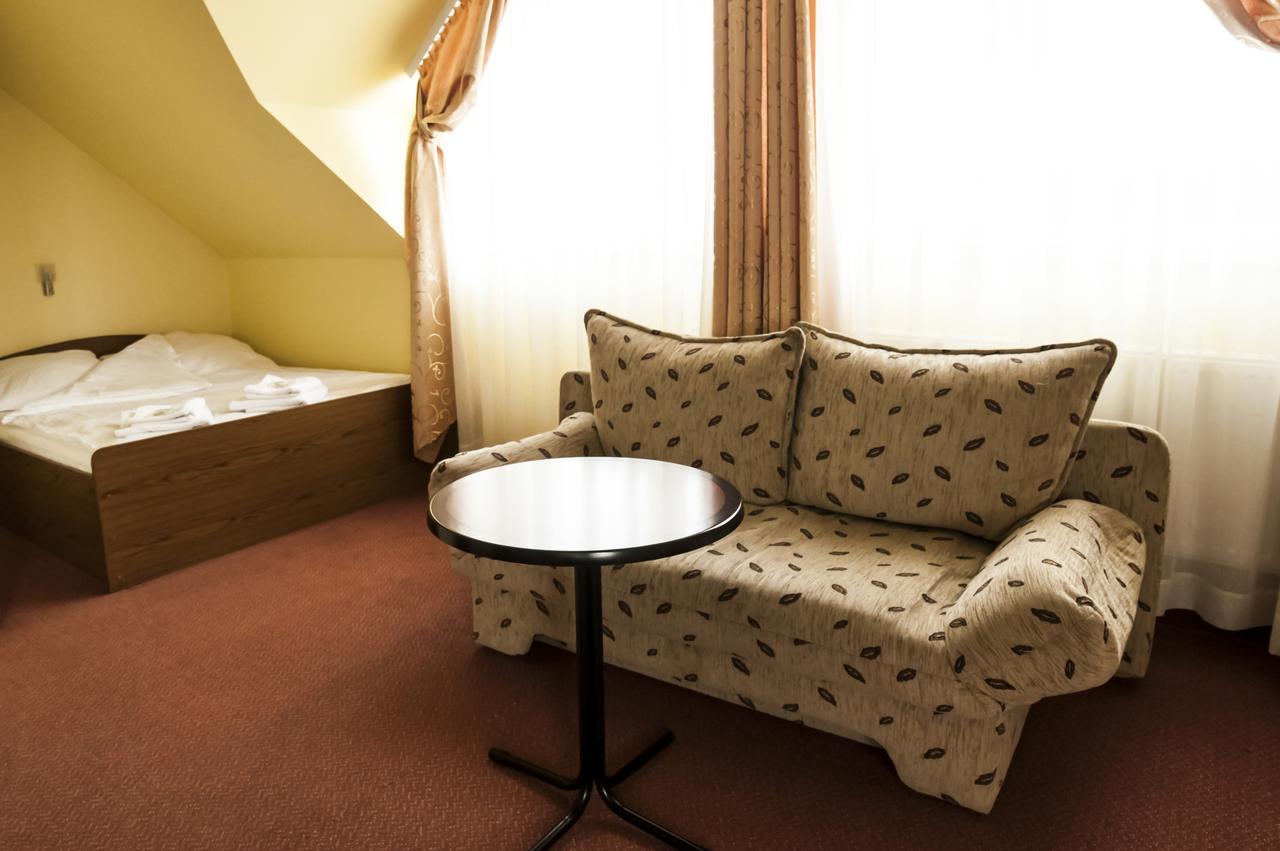 Hotel Olenka Szydlowiec Eksteriør bilde